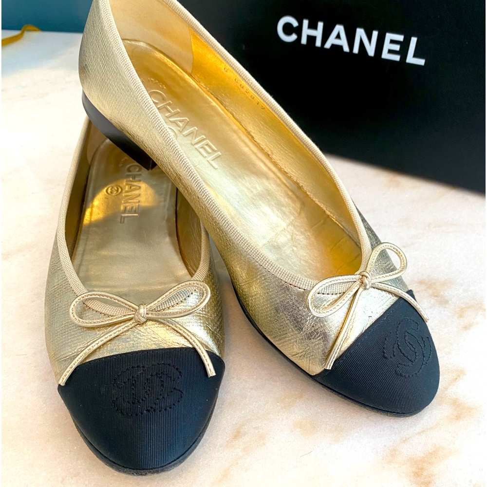 CHANEL Ballerinas!